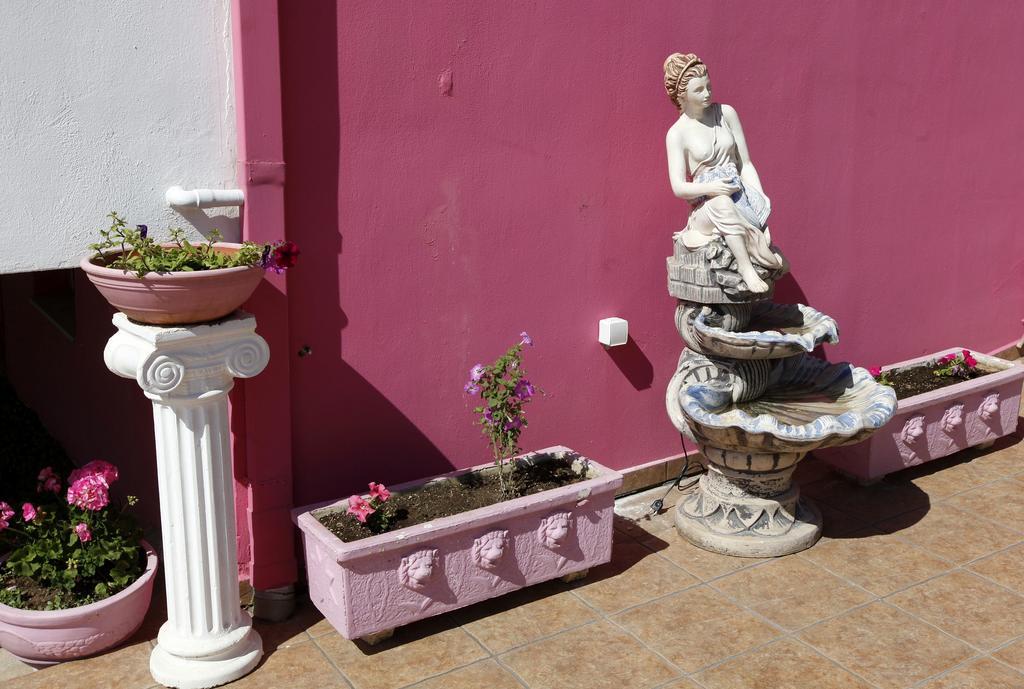 Nereids Apartments And Studios Chrysi Ammoudia Bagian luar foto
