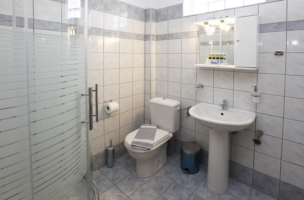 Nereids Apartments And Studios Chrysi Ammoudia Bagian luar foto